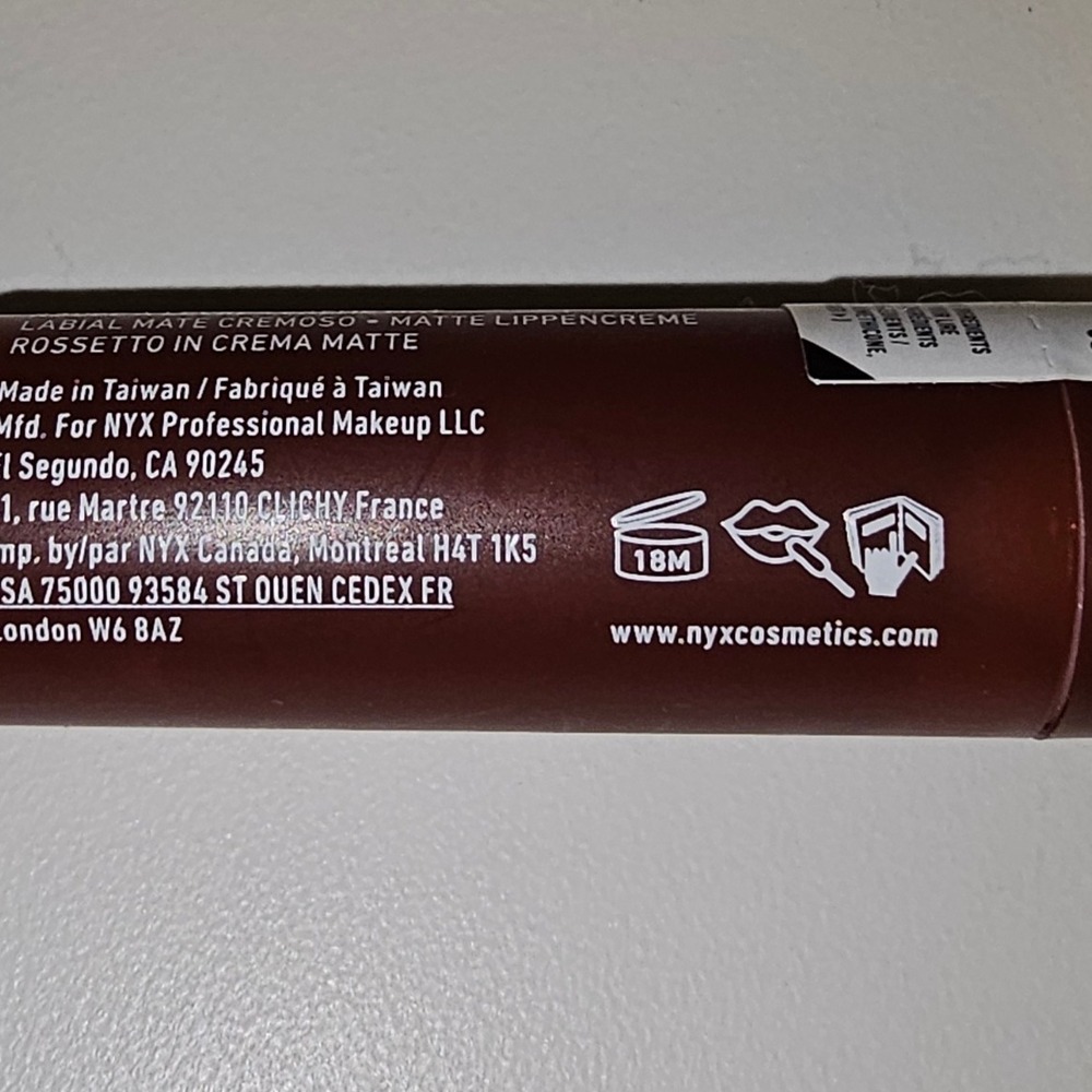 New NYX Smooth Whip Matte Lip Cream Faux Fur Brown Lip Makeup - Picture 4 of 6